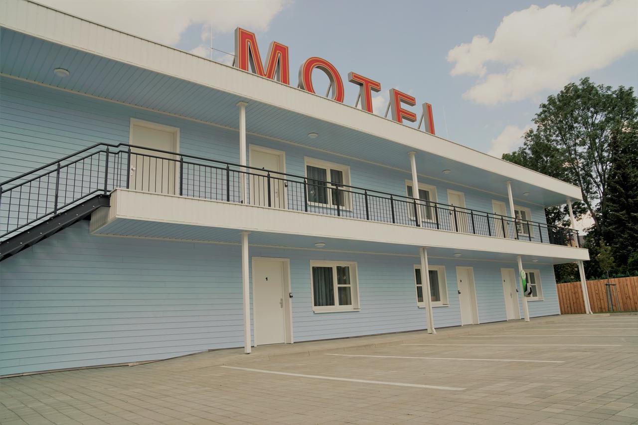 Themenhotel 50'S Ville Motel Chemnitz Exterior photo